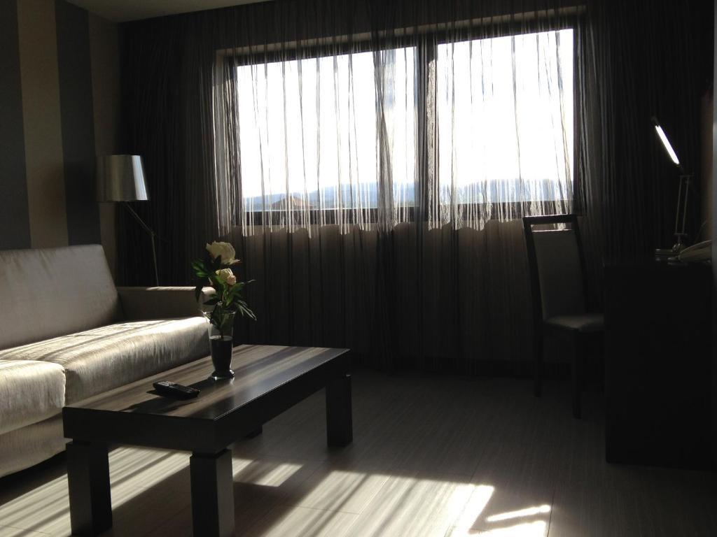 Hotel Adelma Hoznayo Ruang foto
