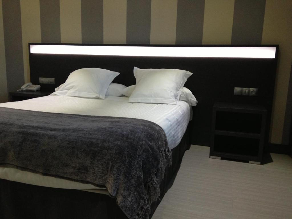 Hotel Adelma Hoznayo Ruang foto