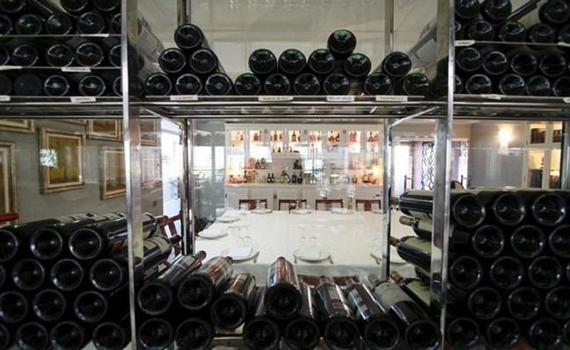 Hotel Adelma Hoznayo Bagian luar foto